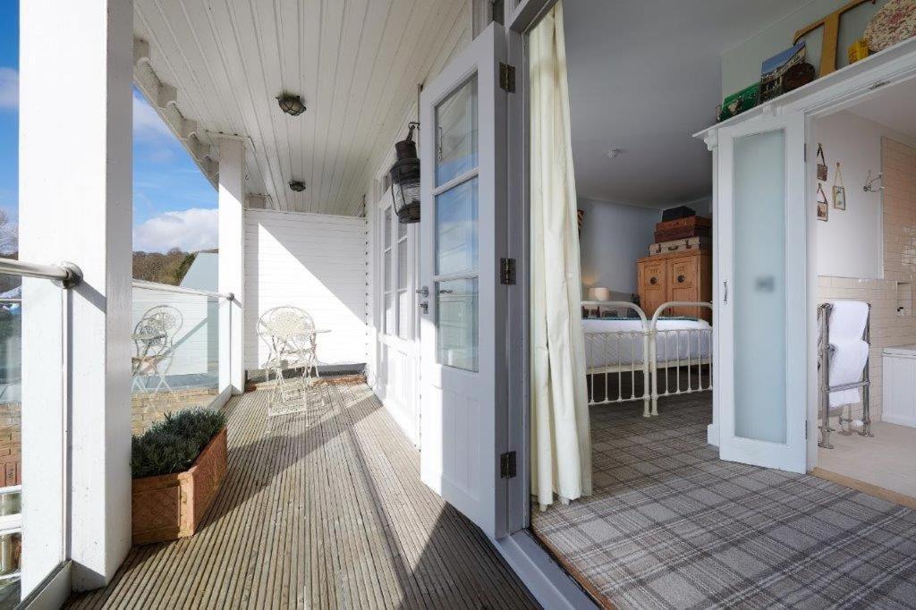 The Boathouse Hotel Bath Exterior photo